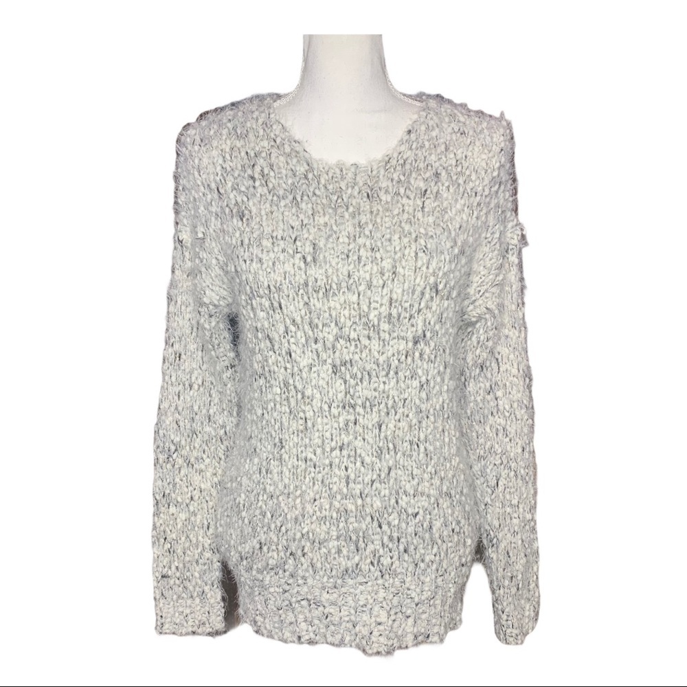 MYSTREE White/Black Sweater w Gold Metallic Thread